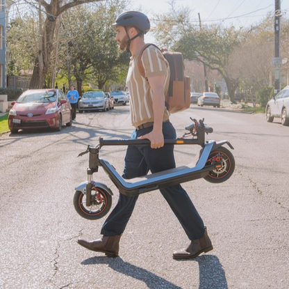 Trottinette Électrique Niu KQi300 : Moderne et Raffinée