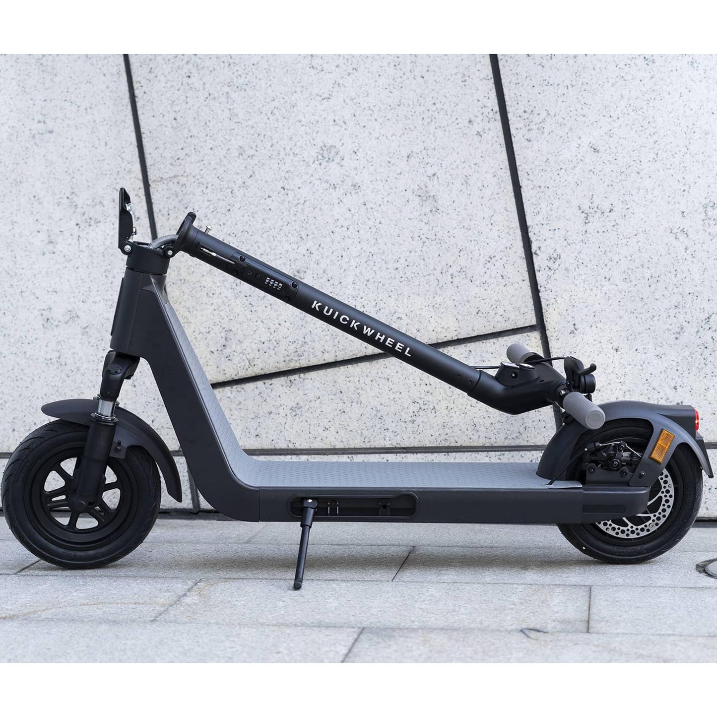 Trottinette Électrique Kuickwheel Aspire Pro : Robuste et Confortable